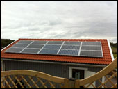Solcellsanläggning på garagetak i Onsala